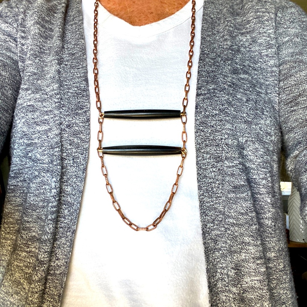 Artful necklace!! Has a earthy, minimalist vibe. Super versatile!